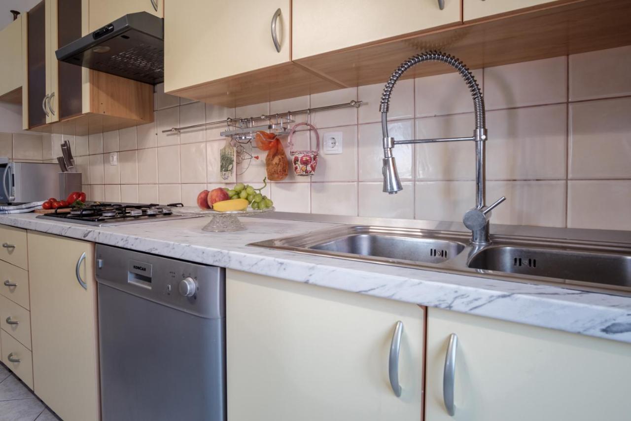 Apartmani Es Фажана Екстер'єр фото