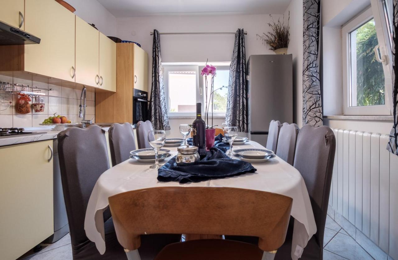 Apartmani Es Фажана Екстер'єр фото