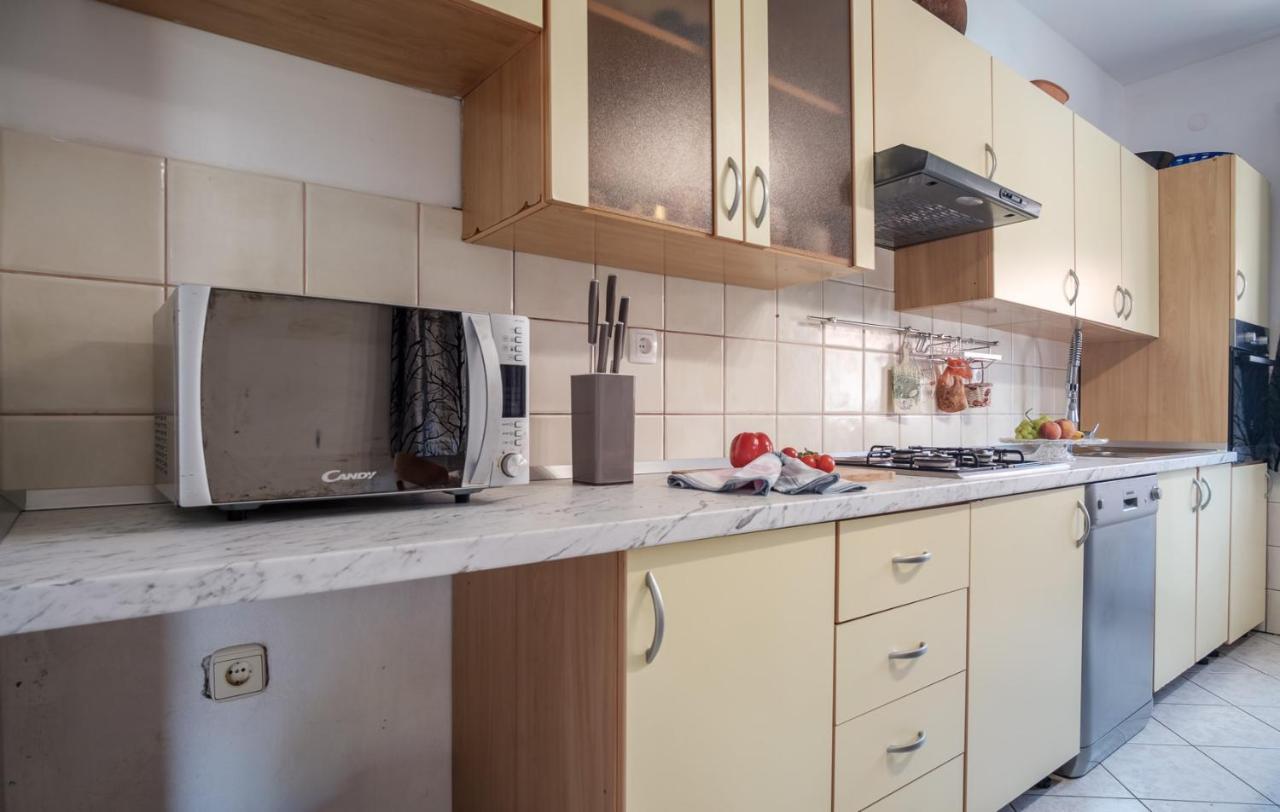 Apartmani Es Фажана Екстер'єр фото